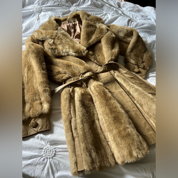Vintage Jet Set of California Faux Fur Coat - Picture 2 of 5